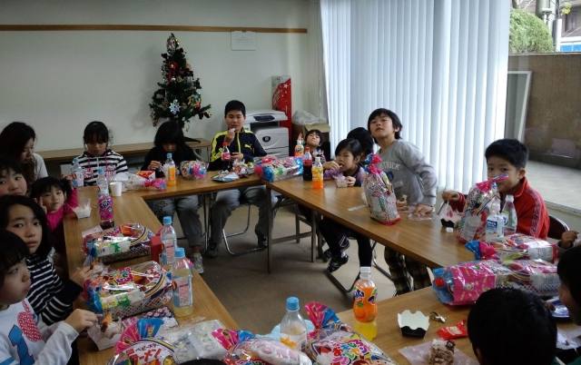 子供会のクリスマス会にケーキハウスハピネスのケーキを～♪(*^_^*